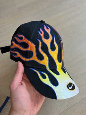 Nike Flame Hat